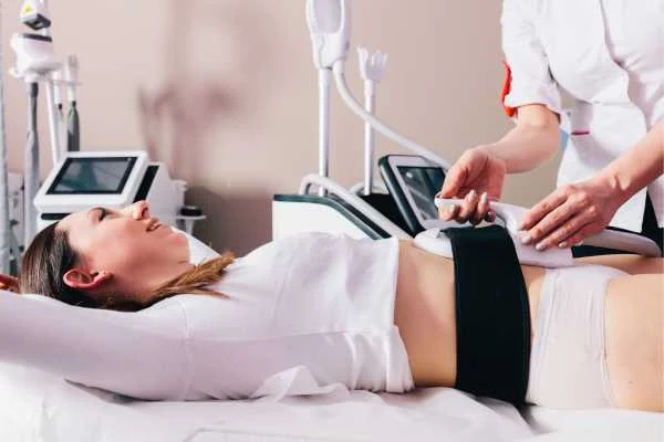 woman having body sculpting to help improve her body image and her mental health Romsey
