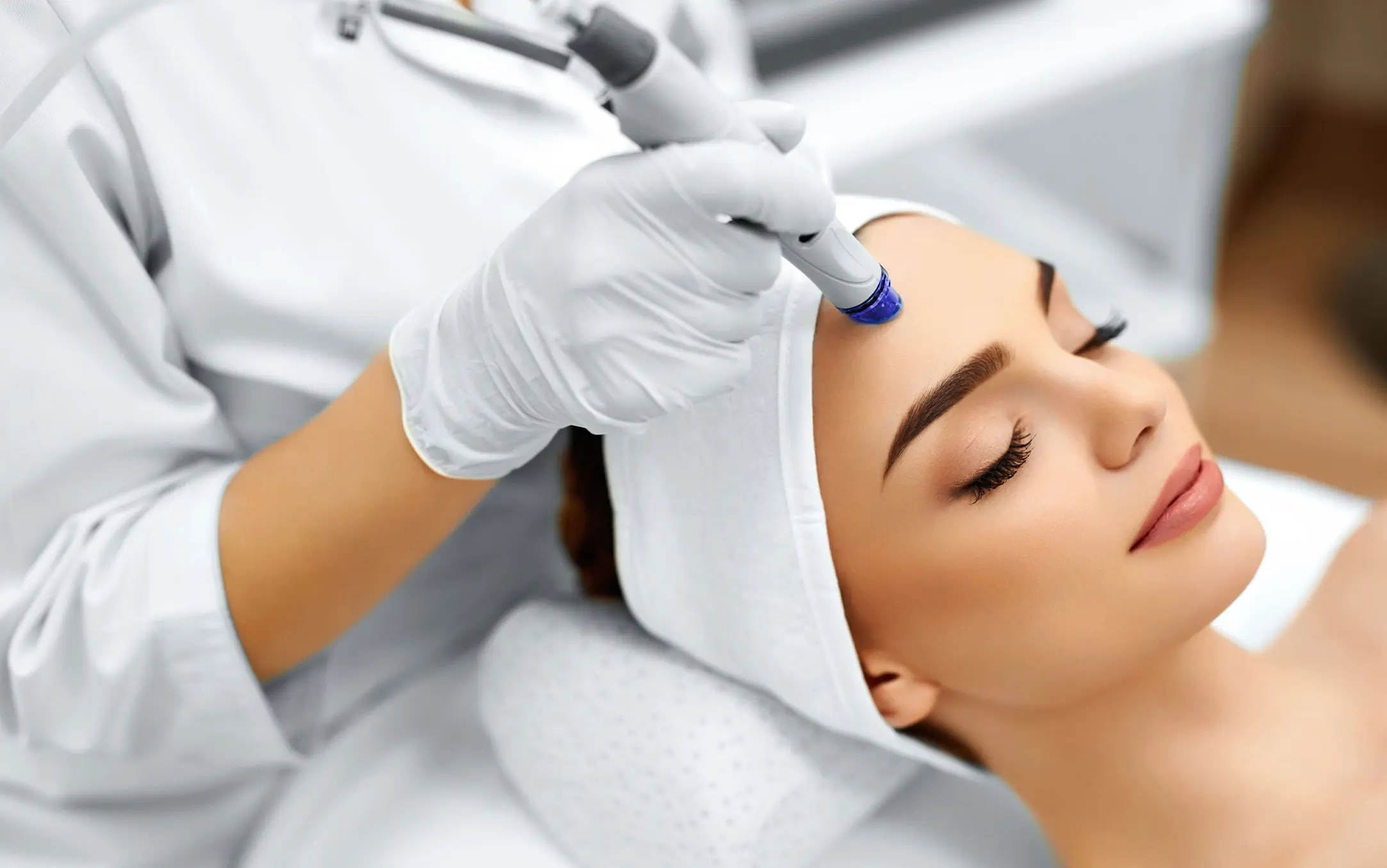 What Is Collagen Lift Therapy and How Can It Help Ageing, Loose Skin Romsey?
